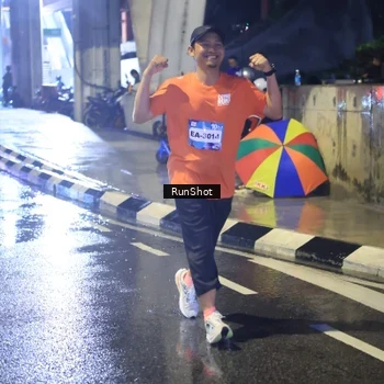 Runner Photo 7923838