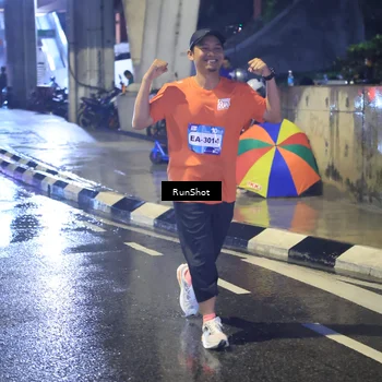 Runner Photo 7923840