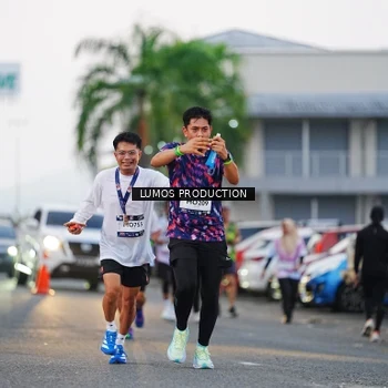 Runner Photo 7923854