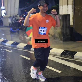 Runner Photo 7923858