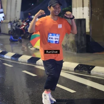 Runner Photo 7923859