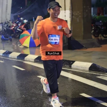 Runner Photo 7923870