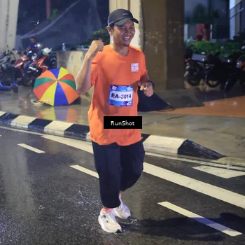 Runner Photo 7923874