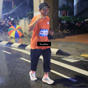 Runner Photo 7923877