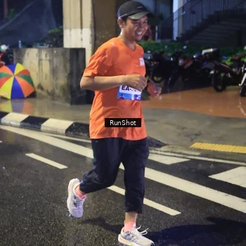 Runner Photo 7923883