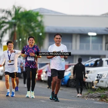 Runner Photo 7923884