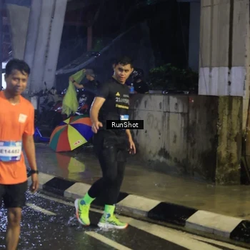 Runner Photo 7923885