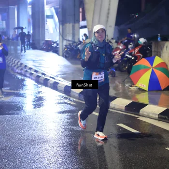 Runner Photo 7923890