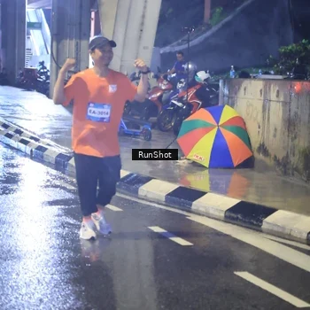 Runner Photo 7923893