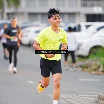 Runner Photo 7923898