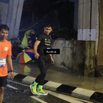 Runner Photo 7923901