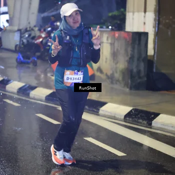 Runner Photo 7923928