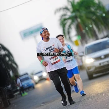Runner Photo 7923941