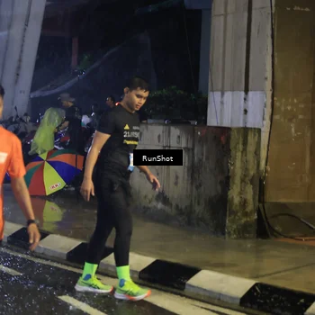 Runner Photo 7923942