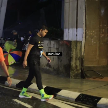 Runner Photo 7923959