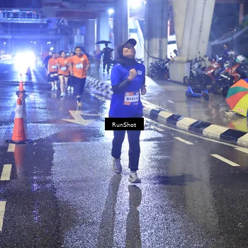 Runner Photo 7923960