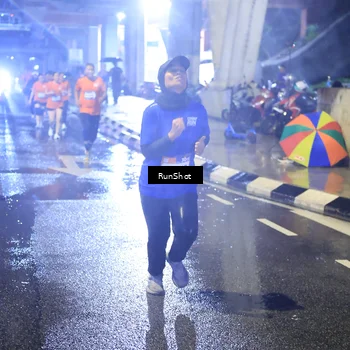 Runner Photo 7923971