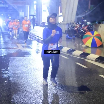 Runner Photo 7923983