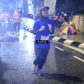 Runner Photo 7923987