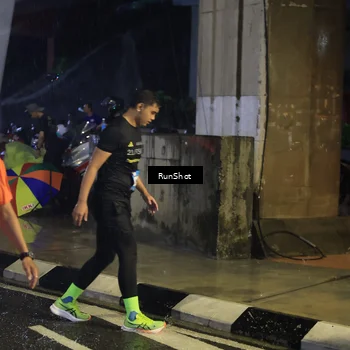 Runner Photo 7923994