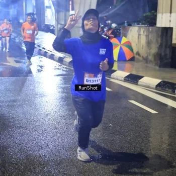 Runner Photo 7924000