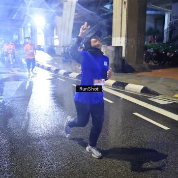 Runner Photo 7924016