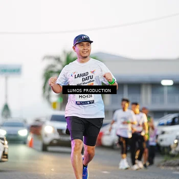 Runner Photo 7924024