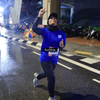 Runner Photo 7924033