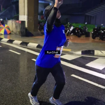 Runner Photo 7924041