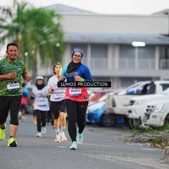 Runner Photo 7924042