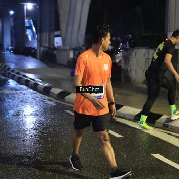Runner Photo 7924054