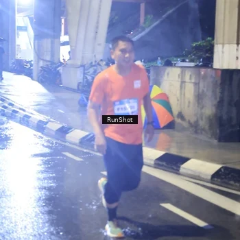 Runner Photo 7924070