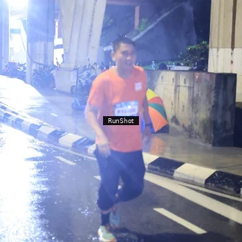 Runner Photo 7924071