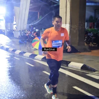 Runner Photo 7924087