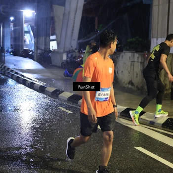 Runner Photo 7924093