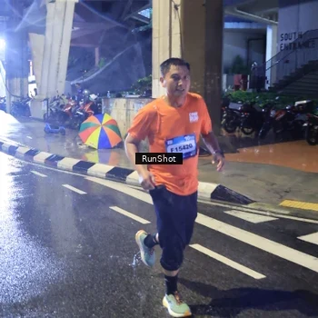 Runner Photo 7924098