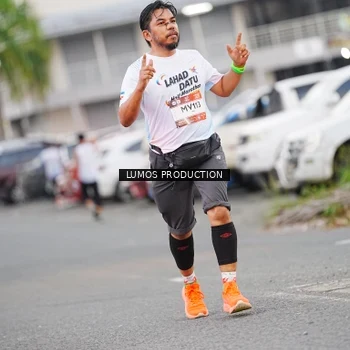 Runner Photo 7924102