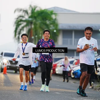 Runner Photo 7924106