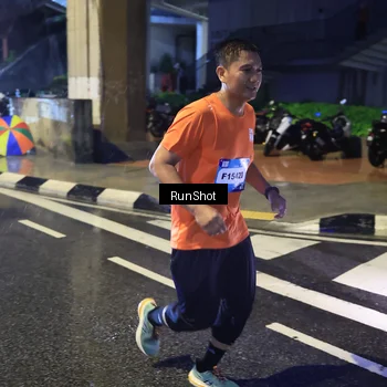 Runner Photo 7924109
