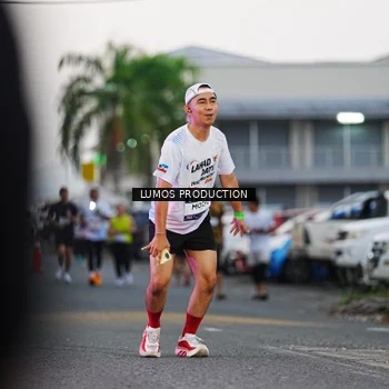 Runner Photo 7924112