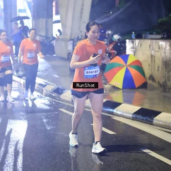 Runner Photo 7924116