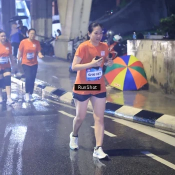 Runner Photo 7924119