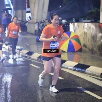 Runner Photo 7924125