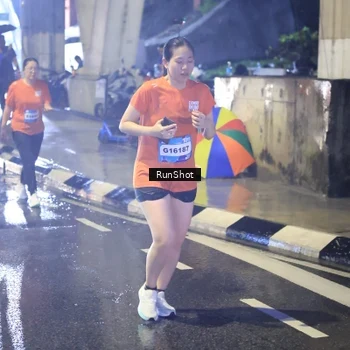 Runner Photo 7924136