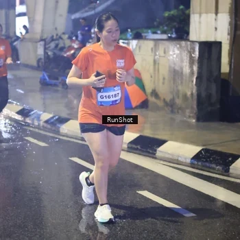 Runner Photo 7924143