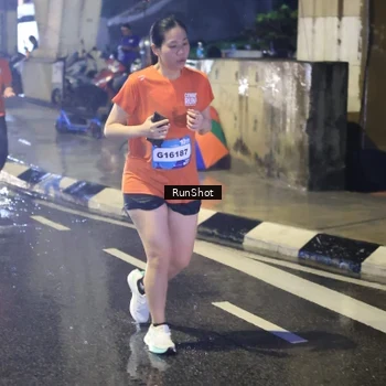 Runner Photo 7924146