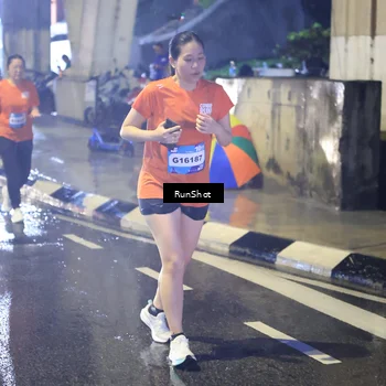 Runner Photo 7924150