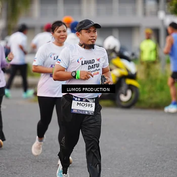 Runner Photo 7924154