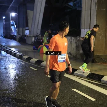 Runner Photo 7924160