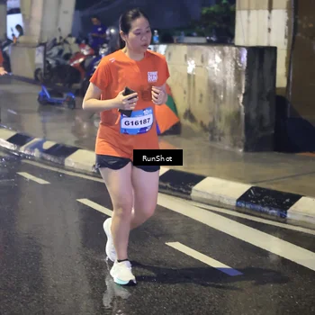 Runner Photo 7924173